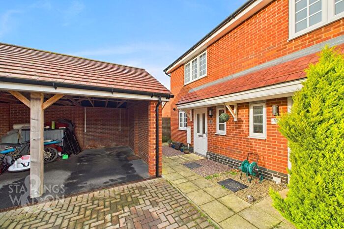 2 Bedroom End Of Terrace House For Sale In Curlew Crescent, Wymondham, NR18