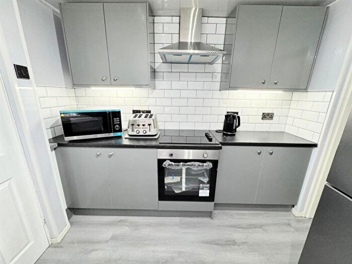 2 Bedroom End Of Terrace House For Sale In Lind Street, Walton, Liverpool, L4