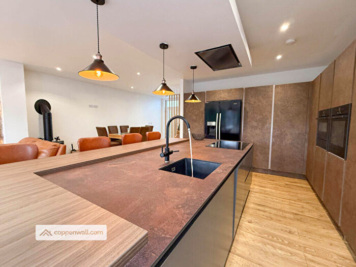 3 Bedroom Semi-Detached House For Sale In Grange Road, Rawtenstall, Rossendale, BB4