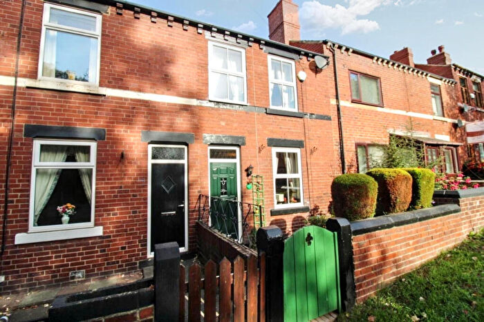 2 Bedroom Terraced House For Sale In Barnsley Road, Brierley, Barnsley, S72