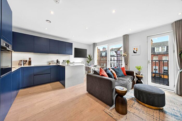 1 Bedroom Apartment For Sale In Seven Sisters Road, London, N7