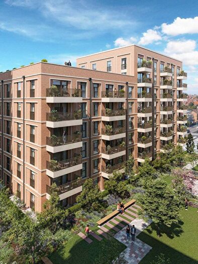 2 Bedroom Flat To Rent In Silkstream, London, NW9