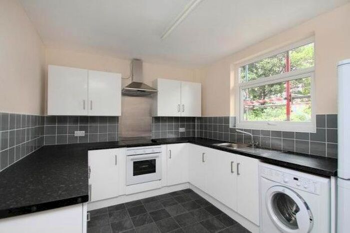 2 Bedroom Property To Rent In Norwood Avenue, Sheffield, S5