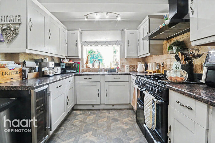 4 Bedroom Semi-Detached House For Sale In Broke Farm Drive, Orpington, BR6