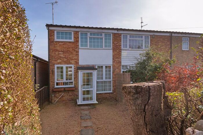 2 Bedroom Semi-Detached House For Sale In Maidstone Road, Paddock Wood, Tonbridge, TN12