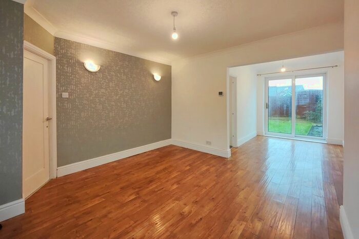 3 Bedroom Semi-Detached House To Rent In Back Lane, Longton, PR4