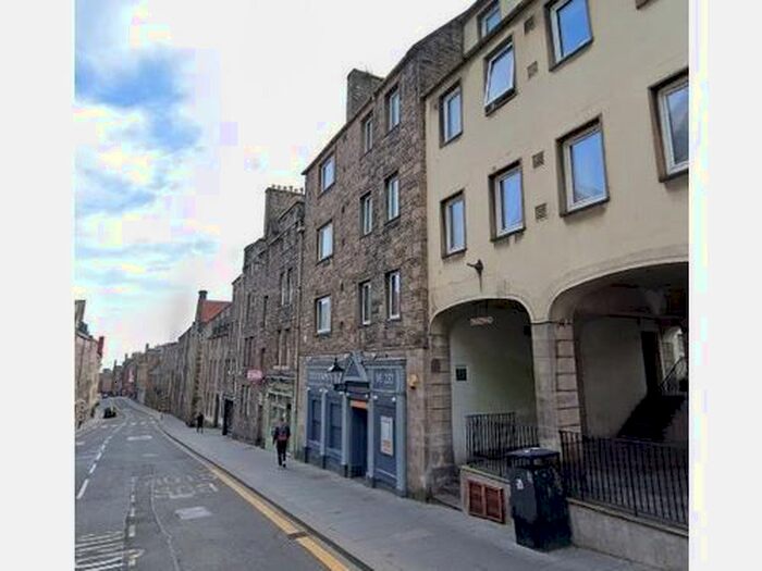 2 Bedroom Flat To Rent In Canongate, Edinburgh, EH8
