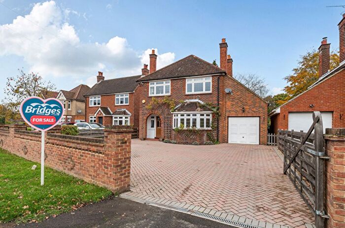 4 Bedroom Detached House For Sale In Coleford Bridge Road, Mytchett, Surrey, GU16