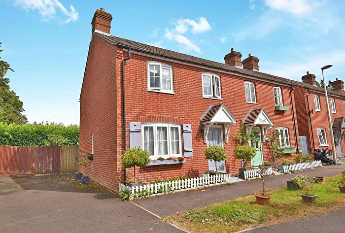 3 Bedroom Property For Sale In Highland Park, Uffculme, Cullompton, EX15