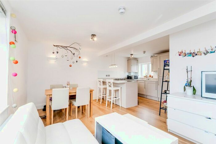 1 Bedroom Flat To Rent In Sheen Lane House, Upper Richmond Road West, SW14
