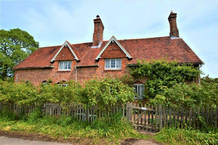 2 Bedroom Cottage To Rent In Oxenwood, Marlborough, SN8