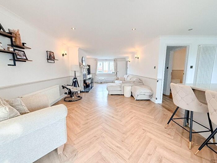 4 Bedroom Detached House For Sale In Queens Road, Attleborough, Norfolk, NR17