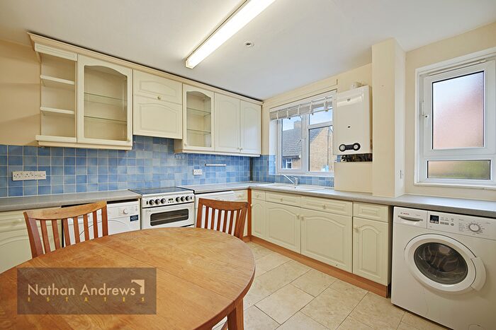 3 Bedroom Flat To Rent In Queen Caroline Street, London, W6