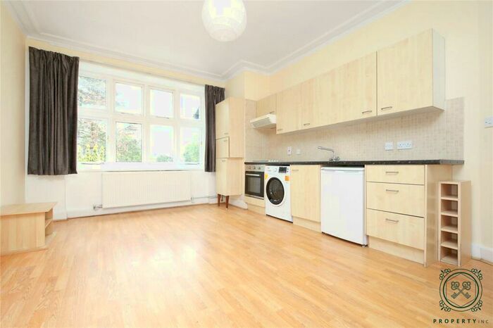 2 Bedroom Apartment To Rent In Great North Road, London, N6