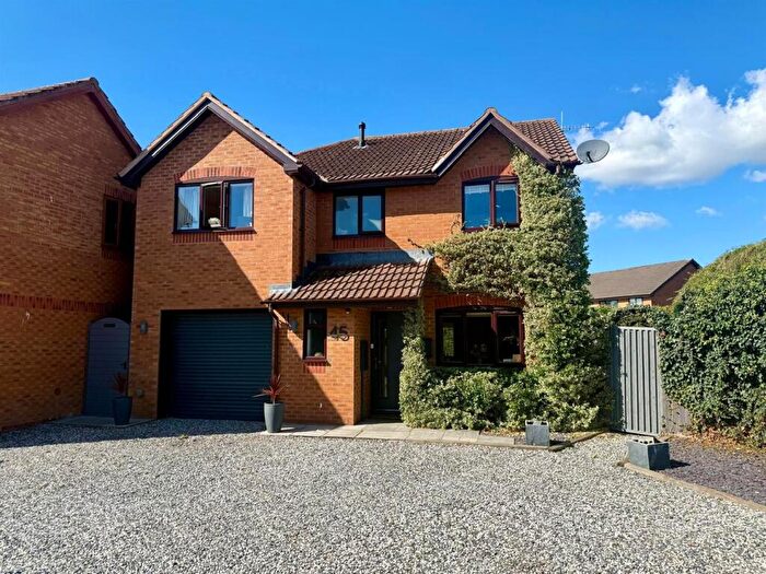 4 Bedroom Detached House For Sale In The Shires, Lower Bullingham, HR2