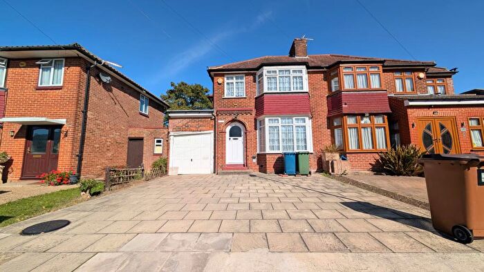 3 Bedroom House To Rent In Floriston Gardens, Stanmore, HA7