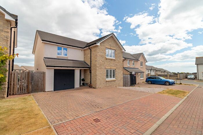 4 Bedroom Detached House For Sale In Cochrane Place, Monifieth, Dundee, DD5
