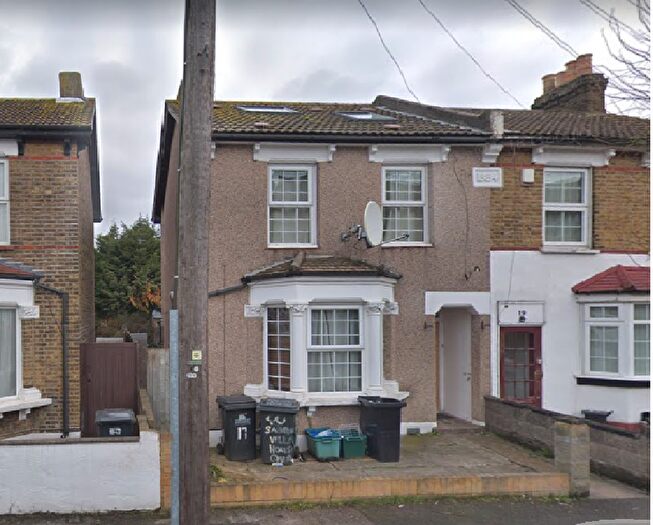 3 Bedroom Terraced House For Sale In Westbury Road, Croydon, CR0