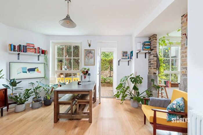 1 Bedroom Apartment To Rent In Wilmot Street, Bethnal Green, London, E2