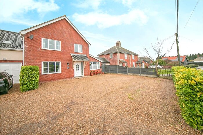 3 Bedroom Link Detached House For Sale In Stowmarket Road, Old Newton, Stowmarket, Suffolk, IP14