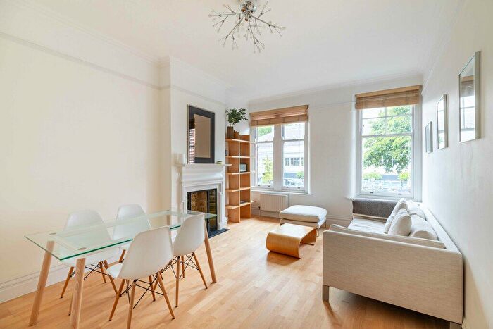 1 Bedroom Flat To Rent In Kings Road, Chelsea, SW3