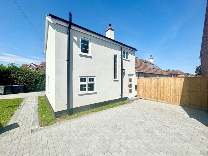 4 Bedroom Detached House For Sale In Ludborough Road, North Thoresby, DN36