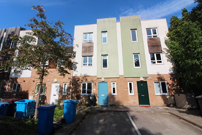 4 Bedroom Town House For Sale In Sycamore Drive, Liverpool, Merseyside, L33