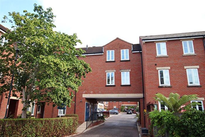 2 Bedroom Flat To Rent In Gras Lawn, Exeter, EX2