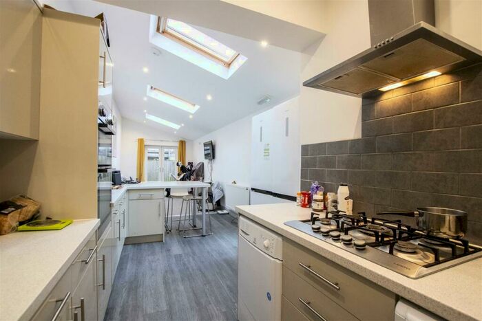 6 Bedroom House To Rent In Selly Hill Road, Birmingham, B29