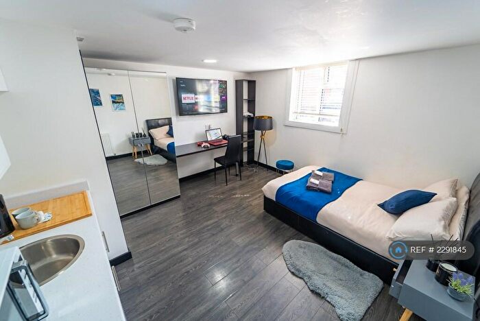 Studio To Rent In North Road, Selly Oak, Birmingham, B29