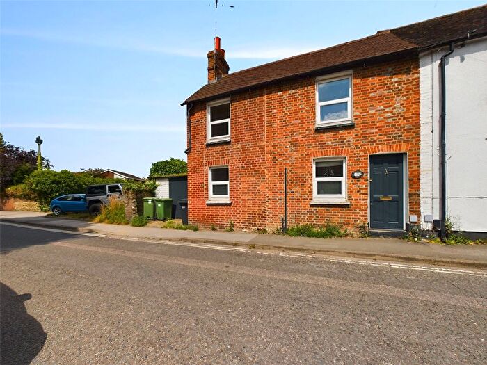 2 Bedroom Terraced House To Rent In Wellington Street, Thame, Oxfordshire, OX9