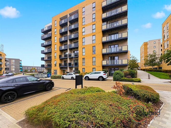 2 Bedroom Flat For Sale In Sandy House, Sackett Road, Barking, IG11