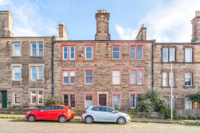 4 Bedroom Flat To Rent In Dunedin Street, Broughton, Edinburgh, EH7
