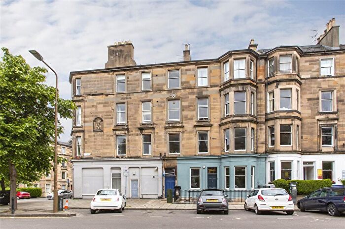 3 Bedroom Terraced House To Rent In Hillside Street, Edinburgh, EH7