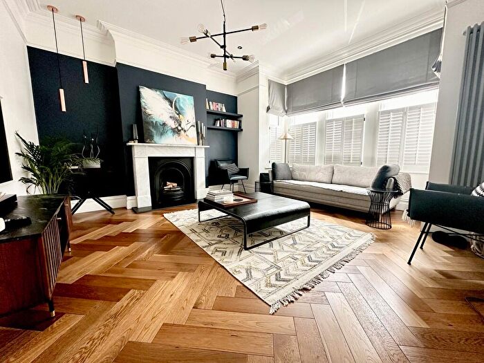 5 Bedroom Semi Detached House To Rent In Cunningham Park, Harrow, HA1