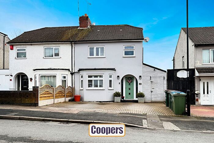 3 Bedroom Semi Detached House For Sale In Sherbourne Crescent, Coundon, CV5