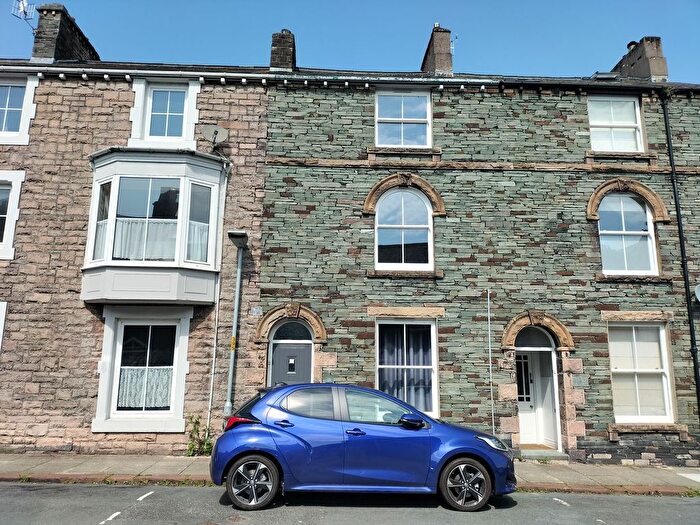 2 Bedroom Flat To Rent In Church Street, Keswick, CA12