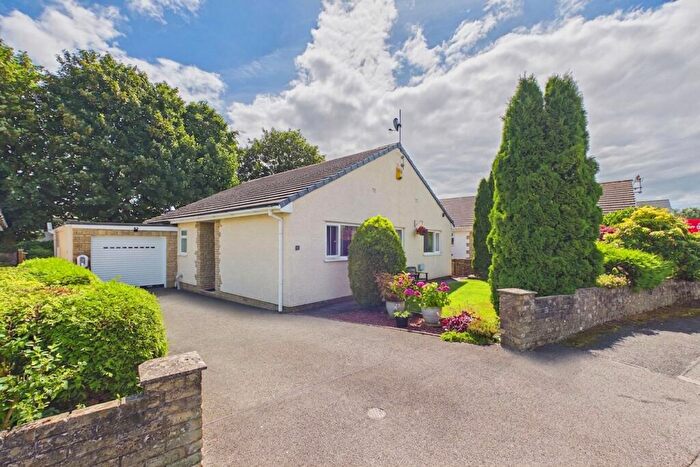 3 Bedroom Detached Bungalow For Sale In Rheda Close, Frizington, CA26