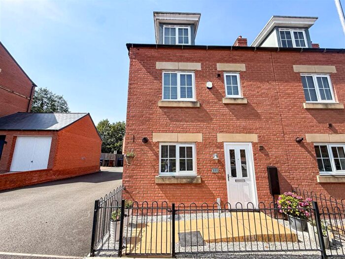4 Bedroom End Of Terrace House For Sale In Zurich Avenue, Biddulph, ST8
