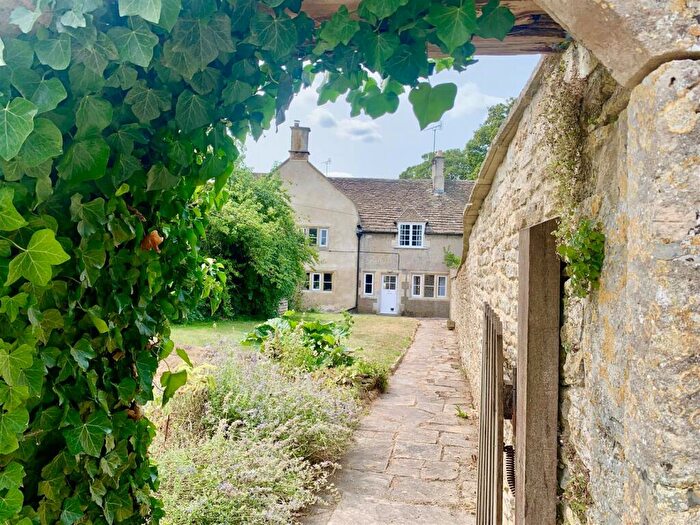 2 Bedroom Semi-Detached House To Rent In Pickwick Farm Cottages, Corsham, SN13