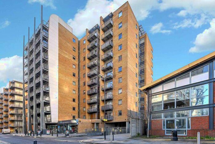 2 Bedroom Flat To Rent In Cassilis Road, Canary Central, E14