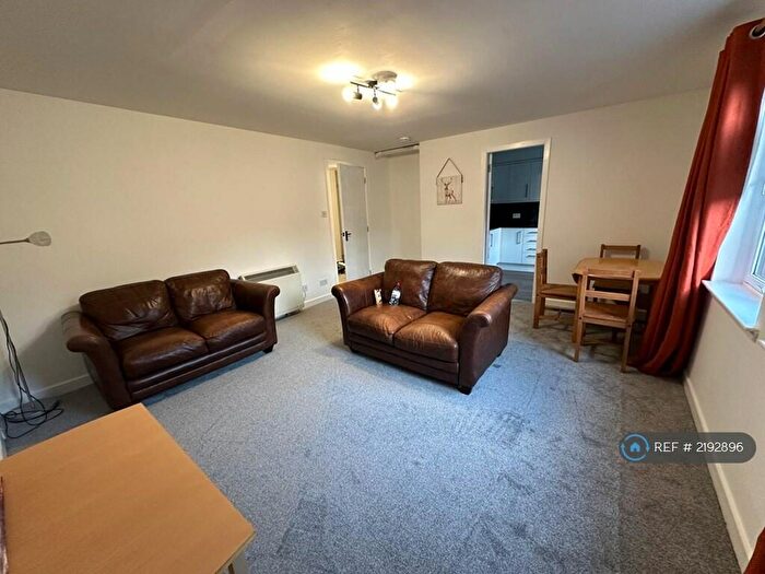 2 Bedroom Flat To Rent In Union Glen, Aberdeen, AB11