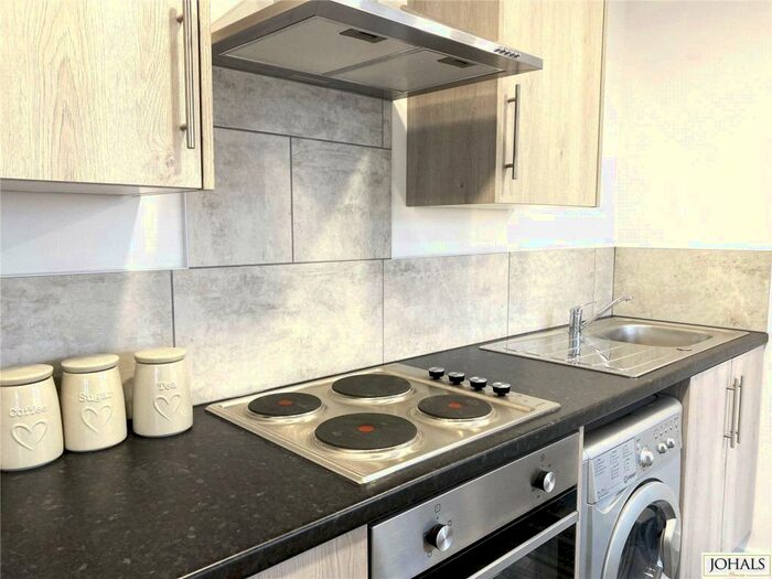 1 Bedroom Apartment To Rent In Cavendish Road, Leicester, LE2