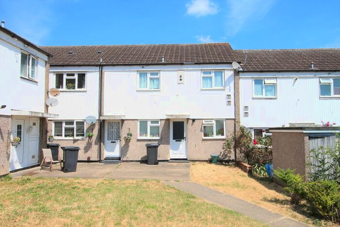 1 Bedroom Maisonette To Rent In Seymours, Harlow, CM19