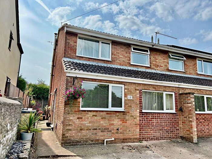 3 Bedroom Semi-Detached House For Sale In Crooked End Place, Ruardean, GL17