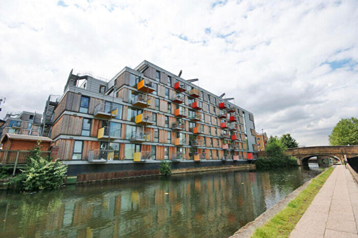 1 Bedroom Flat To Rent In Queensbridge Road, London, E2