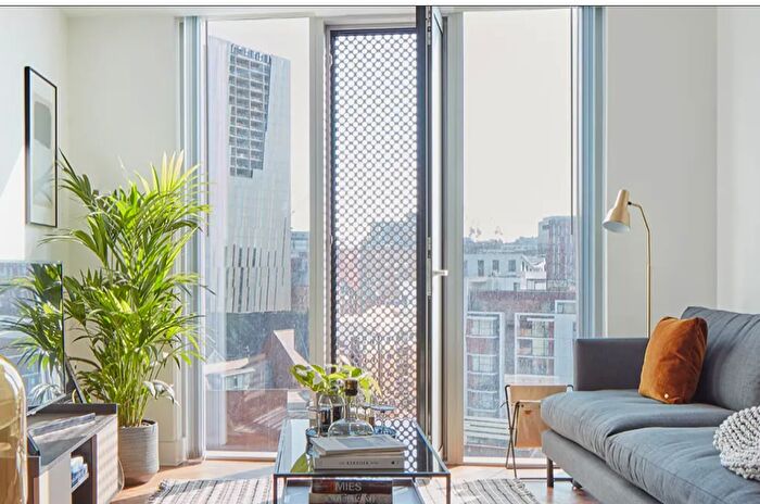 2 Bedroom Apartment To Rent In The Residences Manchester, Greater Manchester, M15