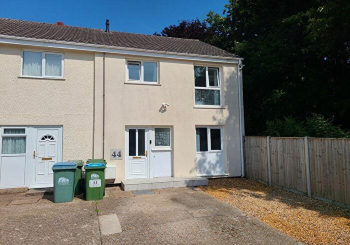 3 Bedroom End Of Terrace House For Sale In Dunbar Close, Southampton, SO16