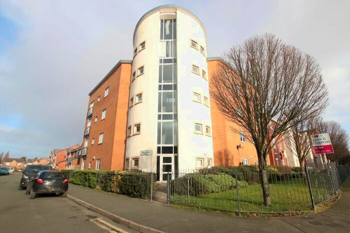 3 Bedroom Flat To Rent In Woolmore Road, Hunts Cross, Liverpool, Merseyside, L24