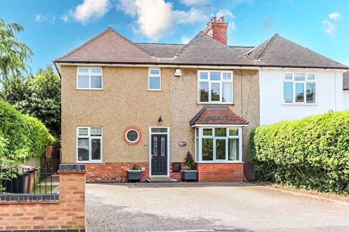 4 Bedroom Semi-Detached House For Sale In Redwell Road, Wellingborough, NN8